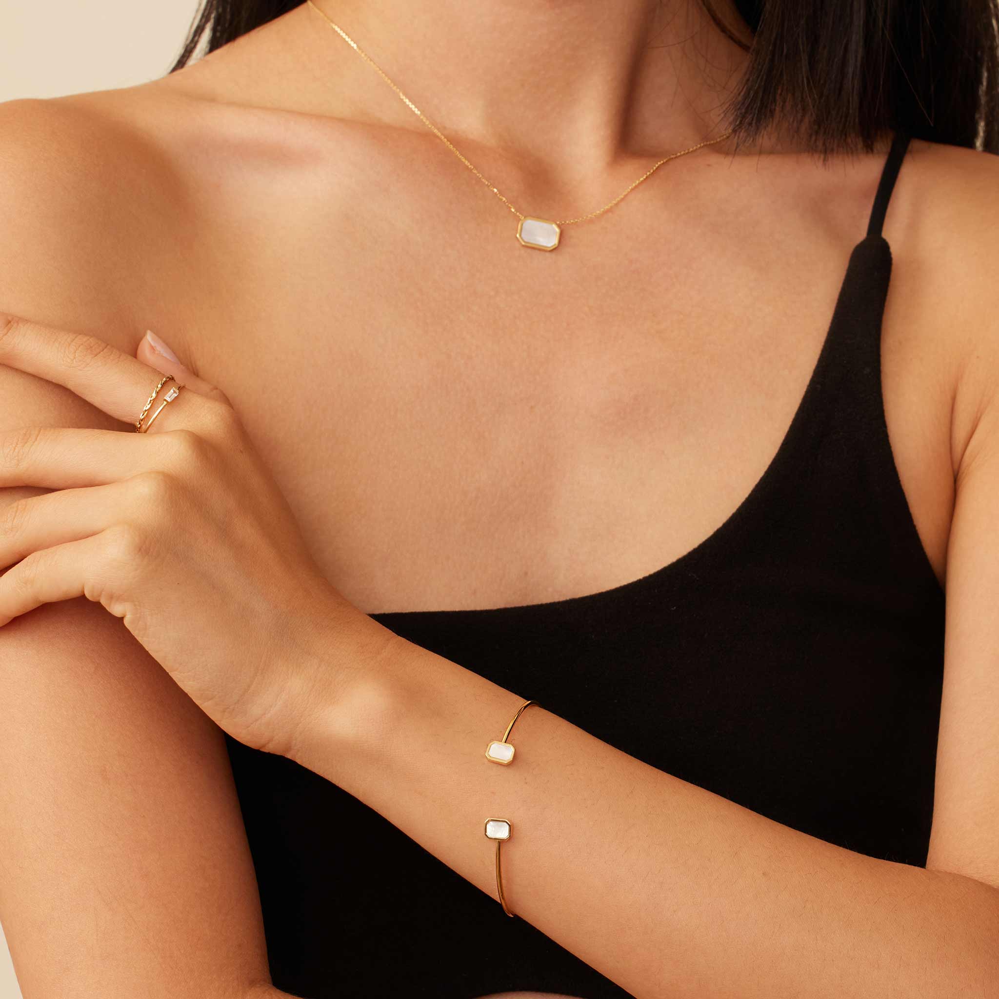 #color_Yellow Gold, Mother of Pearl