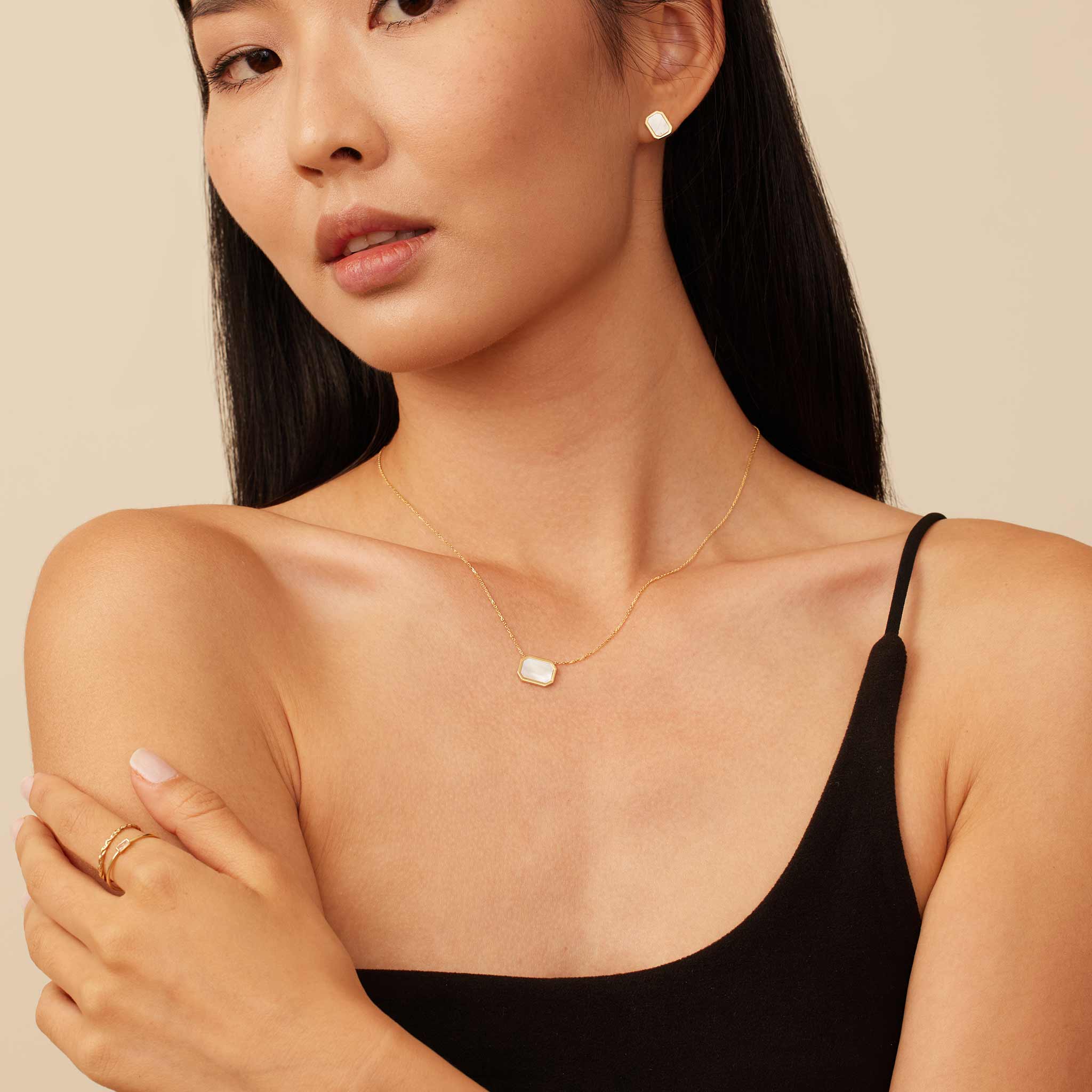 #color_Yellow Gold, Mother of Pearl