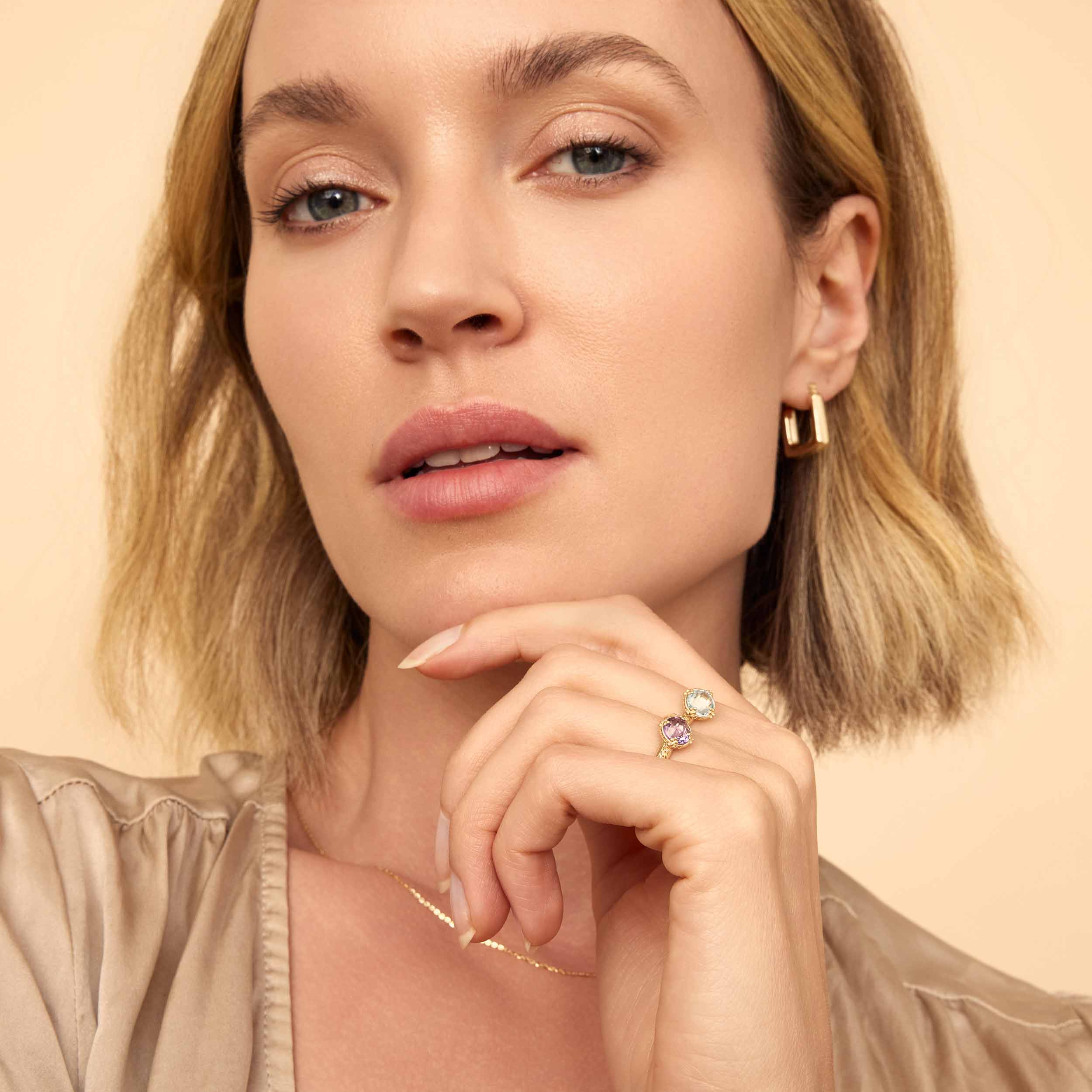#color_Yellow Gold, Blue Topaz