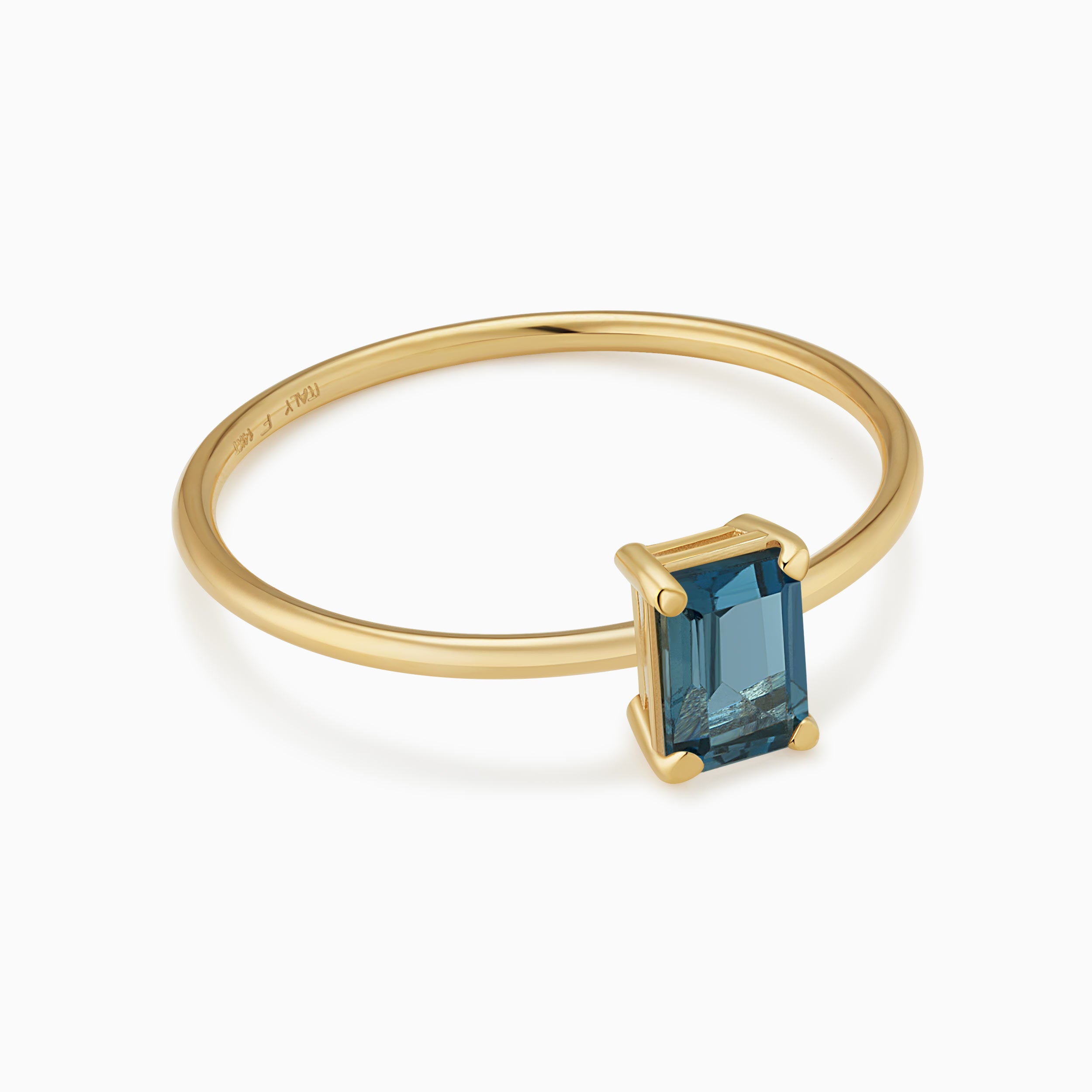 #color_Yellow Gold, London Blue Topaz