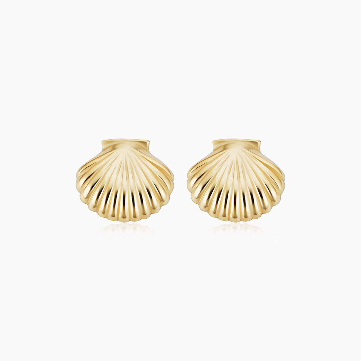 Shell Single Stud Earring in 18k Yellow Gold Vermeil