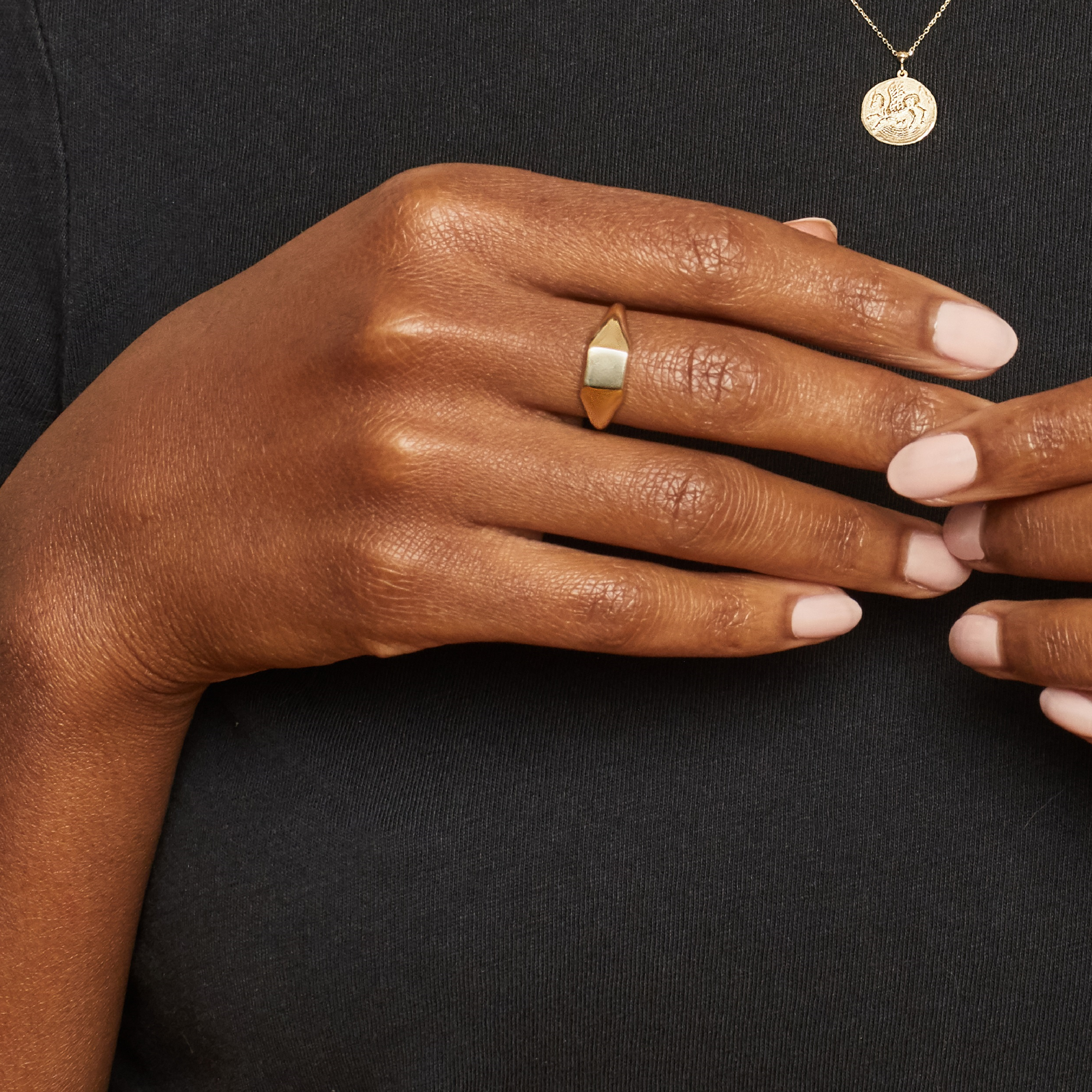 #color_Yellow Gold