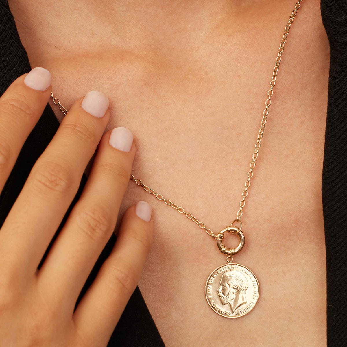 Coin Pendant in Yellow gold plated silver 925 main image 1