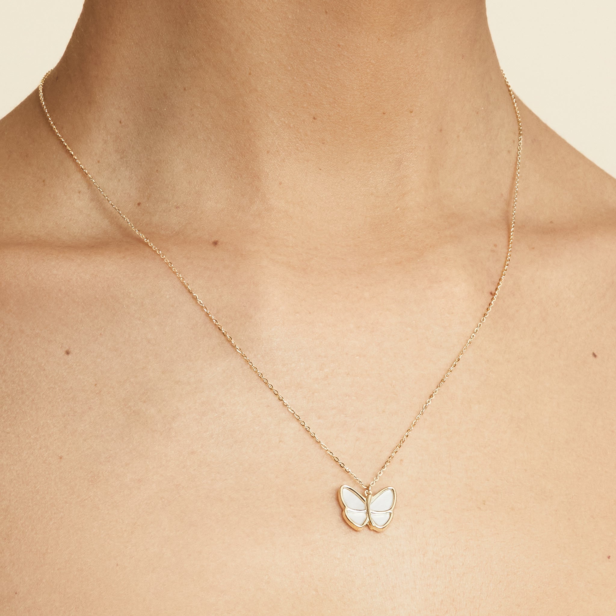 Flutter By Pendant Charm