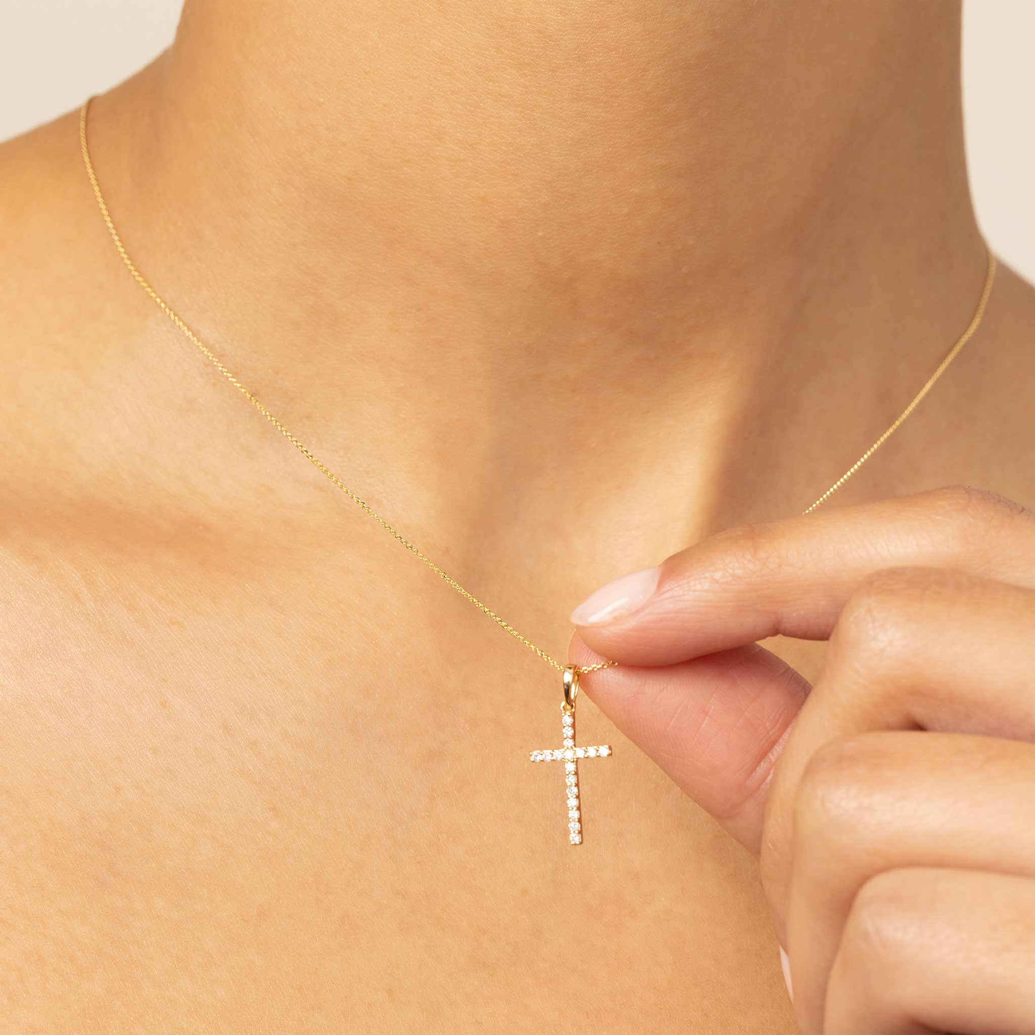 Buy Holy Cross Diamond Pendant - Joyalukkas
