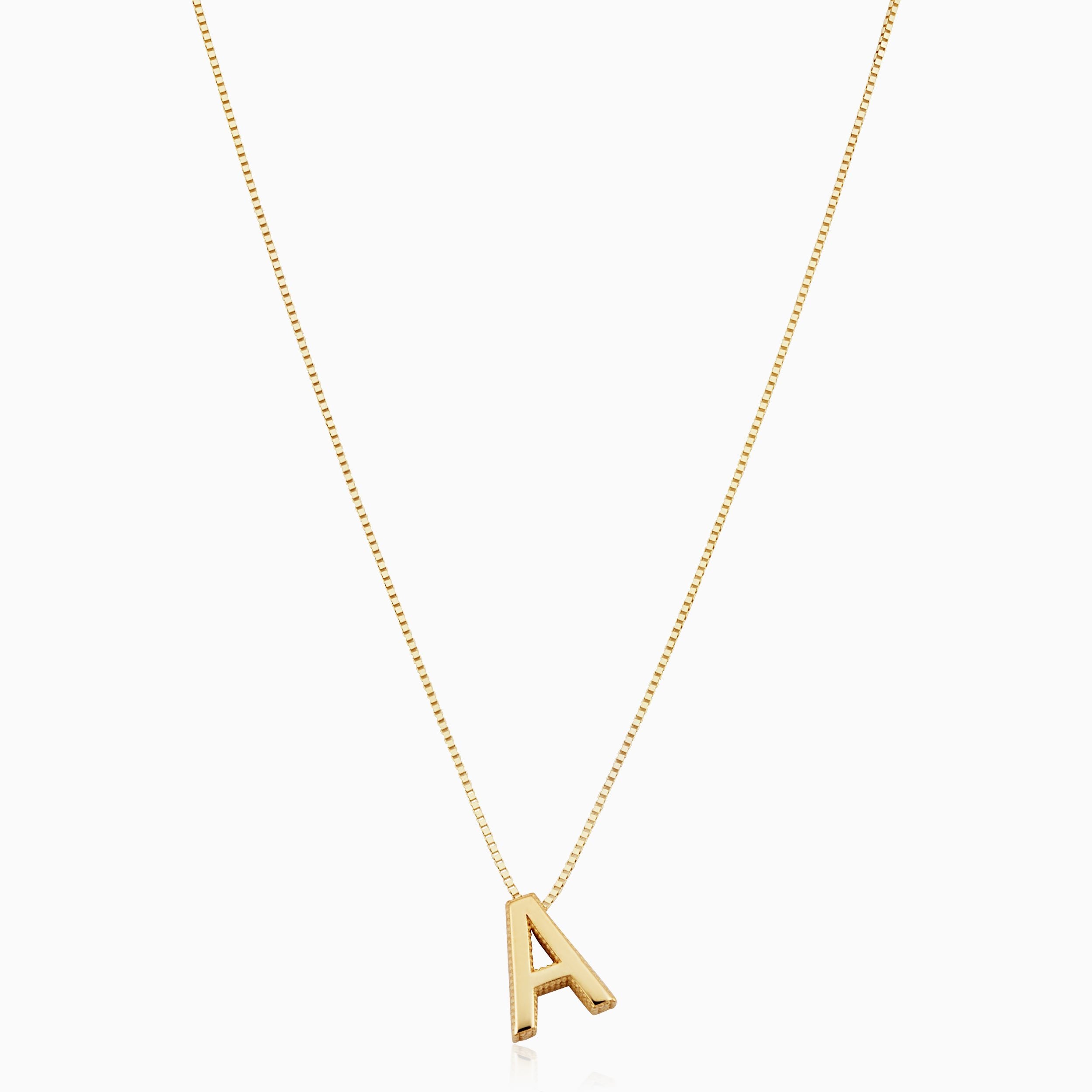 Yellow Gold M Initial in Rope Circle Pendant Necklace